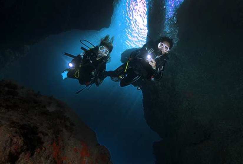 buceo nocturno,night diver