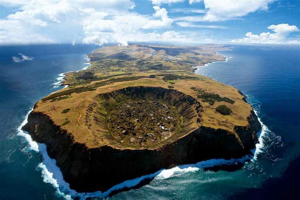 volcan rano kau en isla de pascua